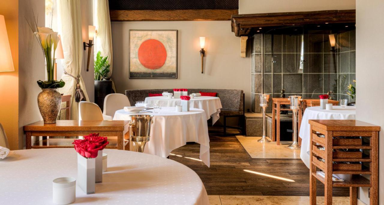 Victor'S Residenz-Hotel Schloss Berg Nennig Exterior photo Restaurant "Le Clos du Bois"