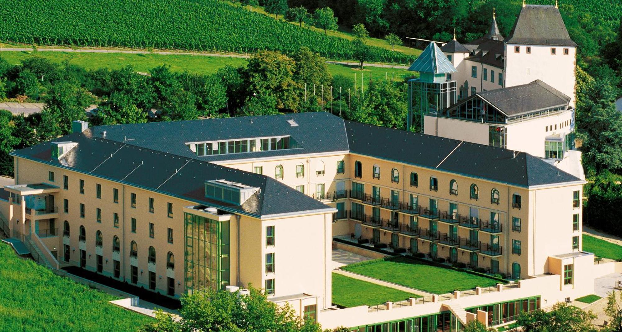 Victor'S Residenz-Hotel Schloss Berg Nennig Exterior photo The University of Luxembourg